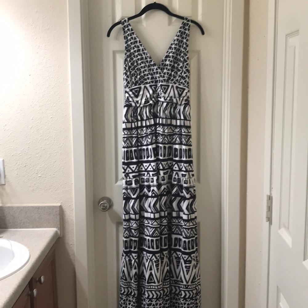 International Concepts Black and White Maxi Dress